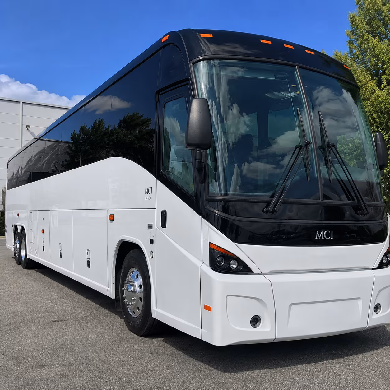 charter bus shuttle service for fort smith s manufacturing and warehouse groups