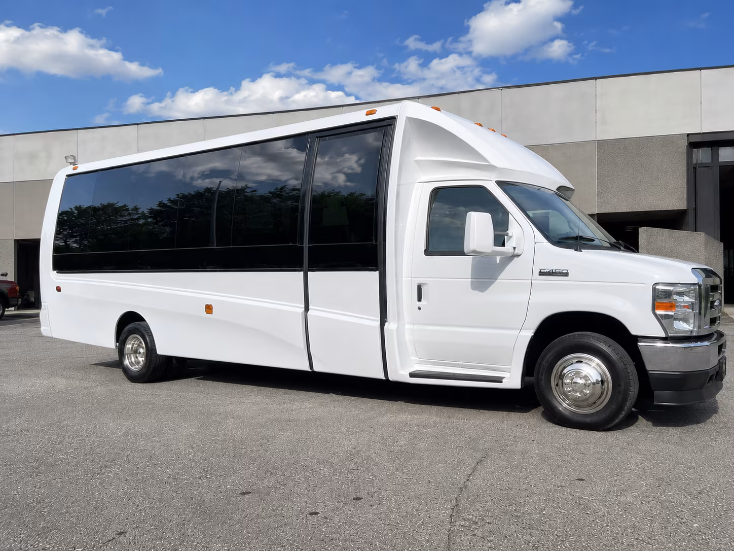 corporate airport transfer buses at fort smith regional airport fsm