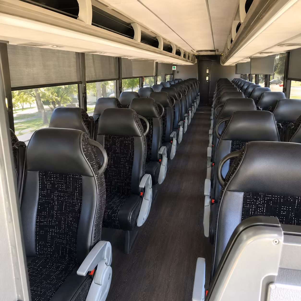 corporate and employee group travel from fort smith on long distance routes