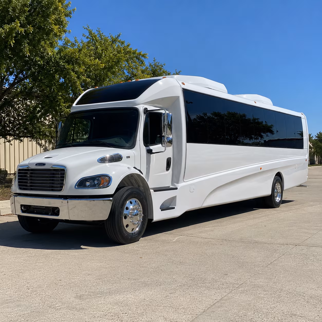 fort smith 18 passenger minibus