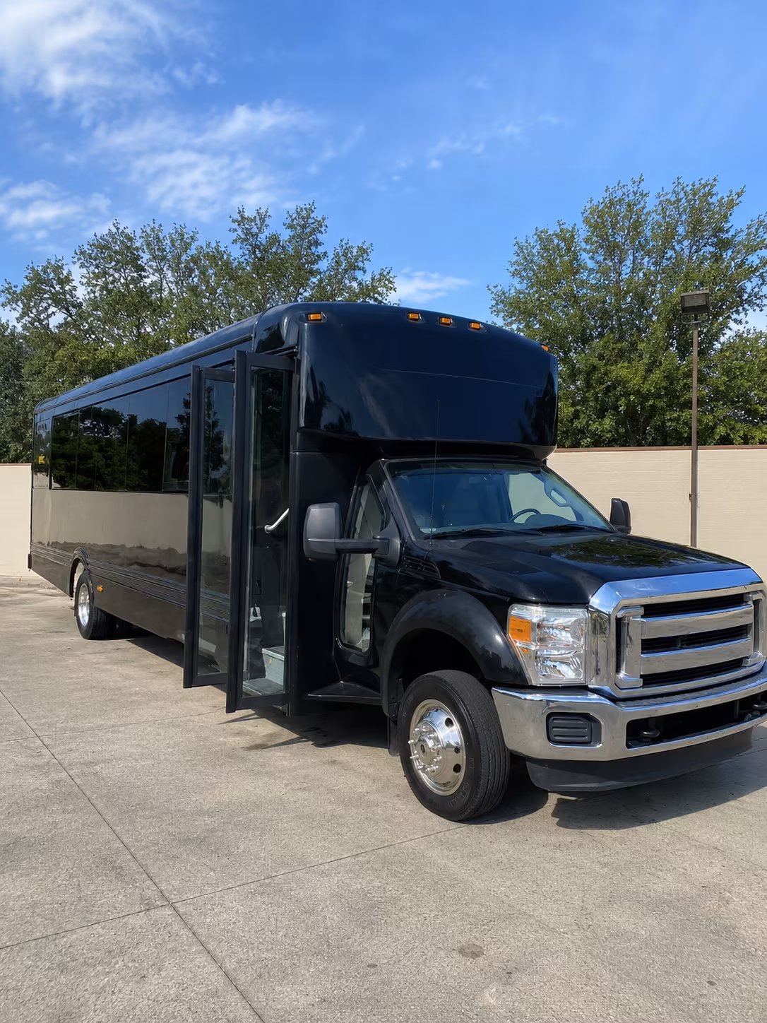 fort smith 20 passenger party bus