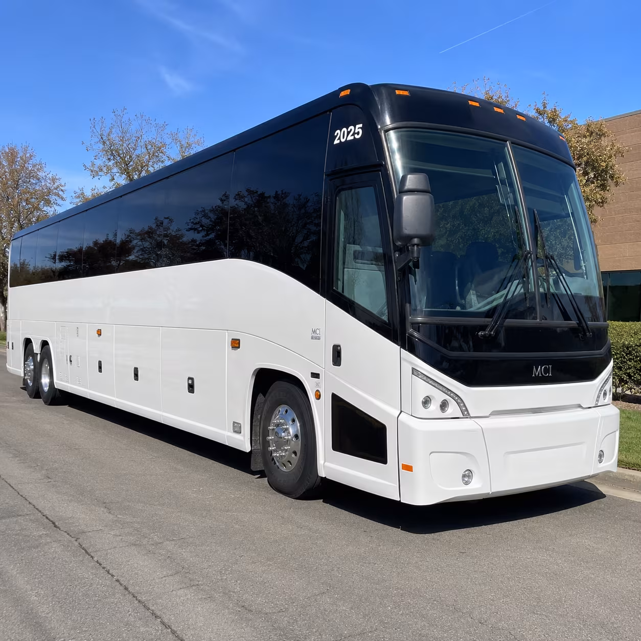 fort smith charter bus rentals for long distance trips to oklahoma city and tulsa