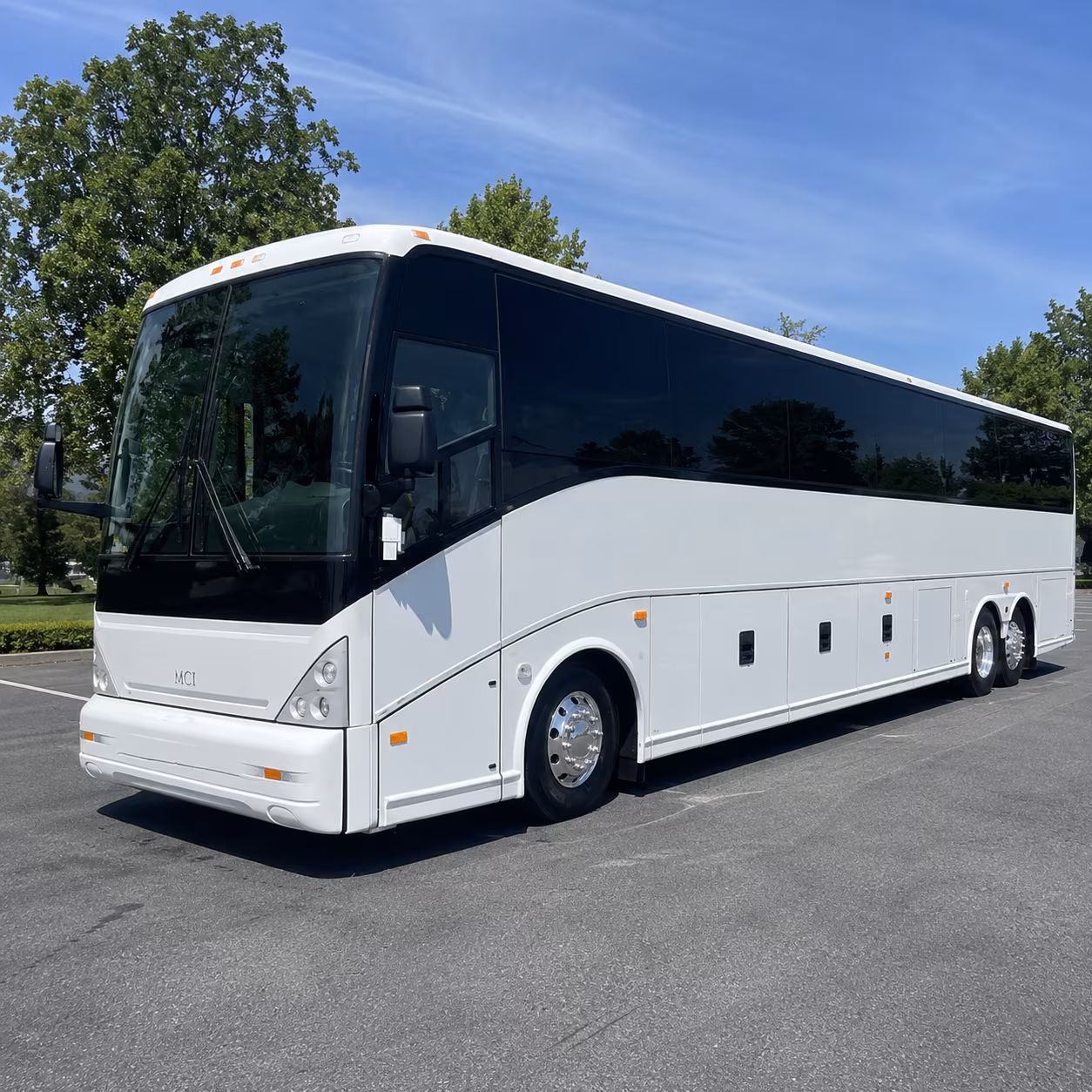sprinter vans and minibuses for fort smith wedding party transportation